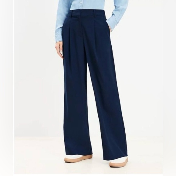 LOFT Pants - NWOT, LOFT Peyton Wide Leg Trousers, Navy, 4